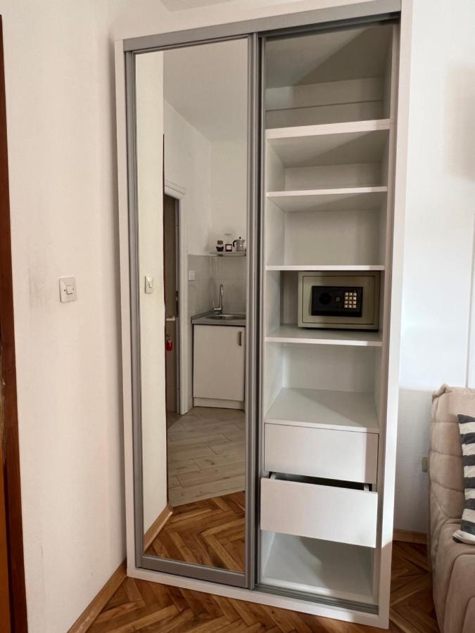 Ksenia Guesthouse Apartments And Studios Budva Exteriér fotografie